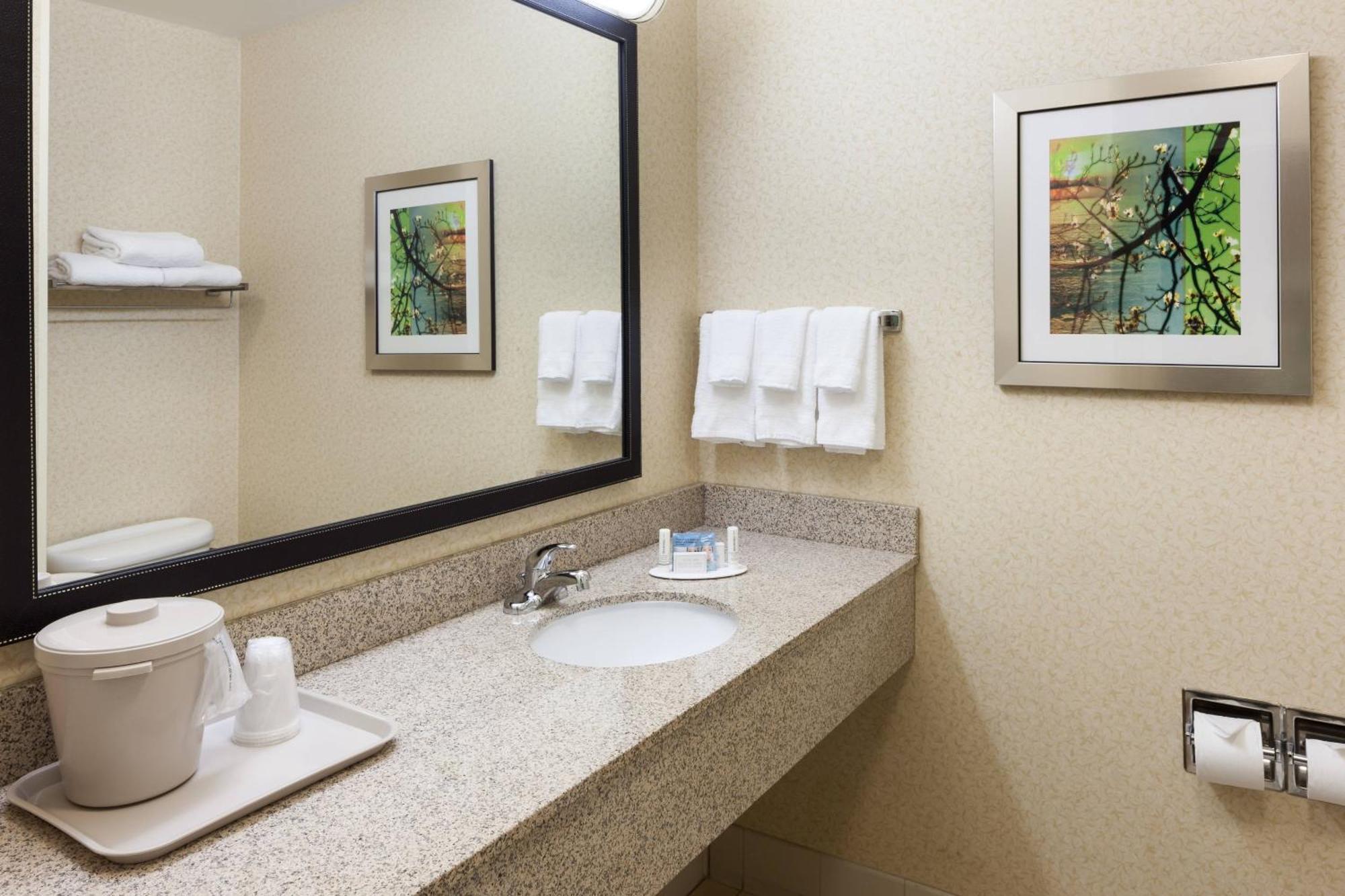Fairfield By Marriott Ruston Hotel Exterior foto
